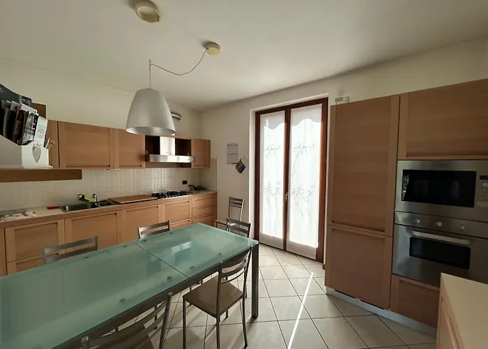 Appartement Piano - 10 Minuti A Piedi Dal Colico